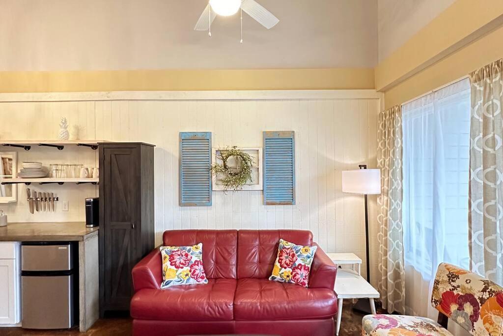 Haven At Hazel~Downtown Bungalow Demorest Buitenkant foto